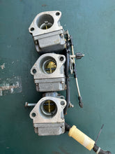 Cargar imagen en el visor de la galería, 50 40 hp Mercury CARBURETOR SET WME 93-1 93-2 93-3 824902T28 824902T29 824902T30 Two Stroke 3 cylinder
