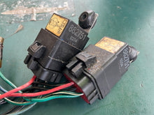 Charger l'image dans la galerie, 50 hp Mercury 826802A9 HARNESS trim electrical, 2 - TRIM RELAY 882751A1 two stroke OEM  25 30 40 hp
