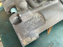 Cargar imagen en el visor de la galería, 50 40 30 hp Mercury Outboard PTT 206014 4 Power Trim Assembly 822344T14 822344T5 10 Tilt Two Stroke - TESTED

