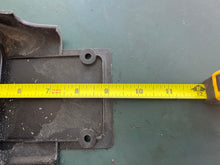Cargar imagen en el visor de la galería, 90 100 115 150 175 hp Evinrude 0513818 COVER Power pack - flywheel Two Stroke

