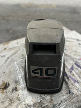Cargar imagen en el visor de la galería, 40 HP Yamaha top cowl 6H4-42610-U1-EK 6H4-42610 - 1989 - 1994 Old style engine cover, two stroke 50 HP
