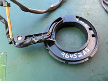 Cargar imagen en el visor de la galería, 40 30 hp Mercury 96452A5 TRIGGER electrical OEM
