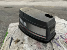 Cargar imagen en el visor de la galería, 40 HP Yamaha top cowl 6H4-42610-U1-EK 6H4-42610 - 1989 - 1994 Old style engine cover, two stroke 50 HP
