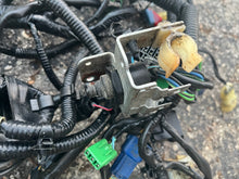 Charger l'image dans la galerie, 1 sold local mar2026—-BF 135 150 hp Honda 32100-ZY5-030 MAIN WIRE HARNESS ASSY | Use from Frame SN 1200962 BF135a
